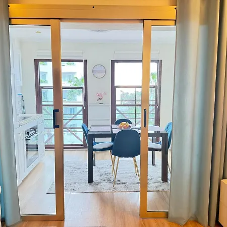 Luxury Unique Flat With 2 Swimming Pools *