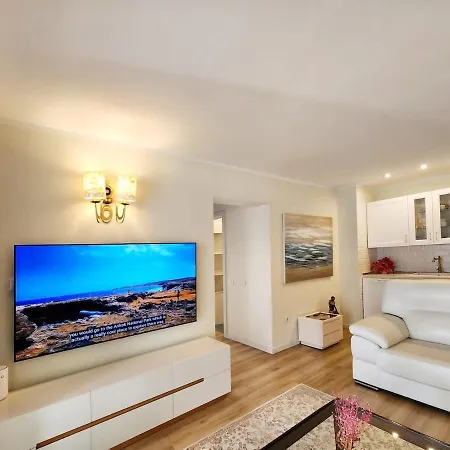 아파트 Luxury Unique Flat With 2 Swimming Pools 플라야데라스아메리카스